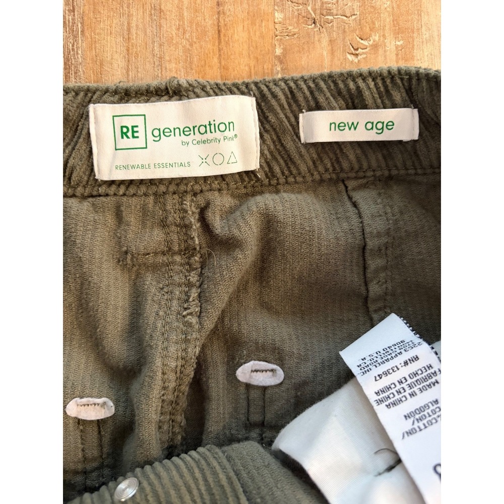 Celebrity Pink RE‎ generation Corduroy Carpenter Pants Olive Green Button Fly
7 - Picture 4 of 14
